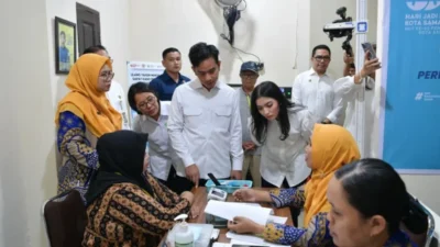 Tinjau Puskesmas Remaja Kota Samarinda, Wapres Saksikan Program Pemeriksaan Kesehatan Gratis