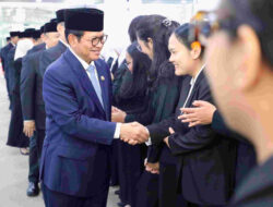 Lakukan Agenda Pertama Sebagai Gubernur Jakarta, Pramono Lantik 668 Pejabat Fungsional Guru Ahli Utama