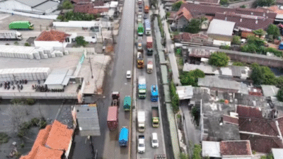 Jateng Pasang 200 Barrier Beton di Pantura Sayung Demi Tangani Rob