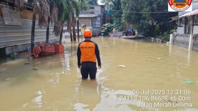 50 RT di Jakarta Tergenang Akibat Hujan Deras dan Pasang Laut, Ratusan Warga Mengungsi