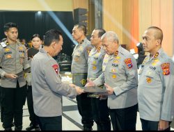 Kapolda Kalsel Terima Penghargaan Kapolda Terbaik Dari Kapolri Pada Rakernis Logistik 2026