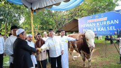 Perkuat Nilai Keikhlasan, Kapolda Kalsel Salat Idul Adha Bersama Masyarakat dan Sembelih 159 Ekor Hewan Kurban