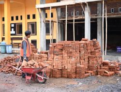 Pemerintah Perluas Target Revitalisasi Satuan Pendidikan Menjadi Puluhan Ribu Sekolah Tahun Ini